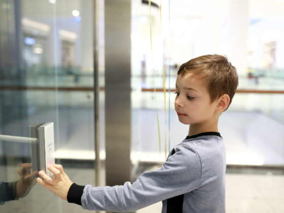 Elevator Safety Tips for Parents [Go-To Guide]